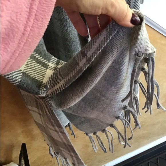 Rachel Zoe Black And Grey Plaid Long Sleeve Duster/Jacket With Fringe Size S - Picture 8 of 11